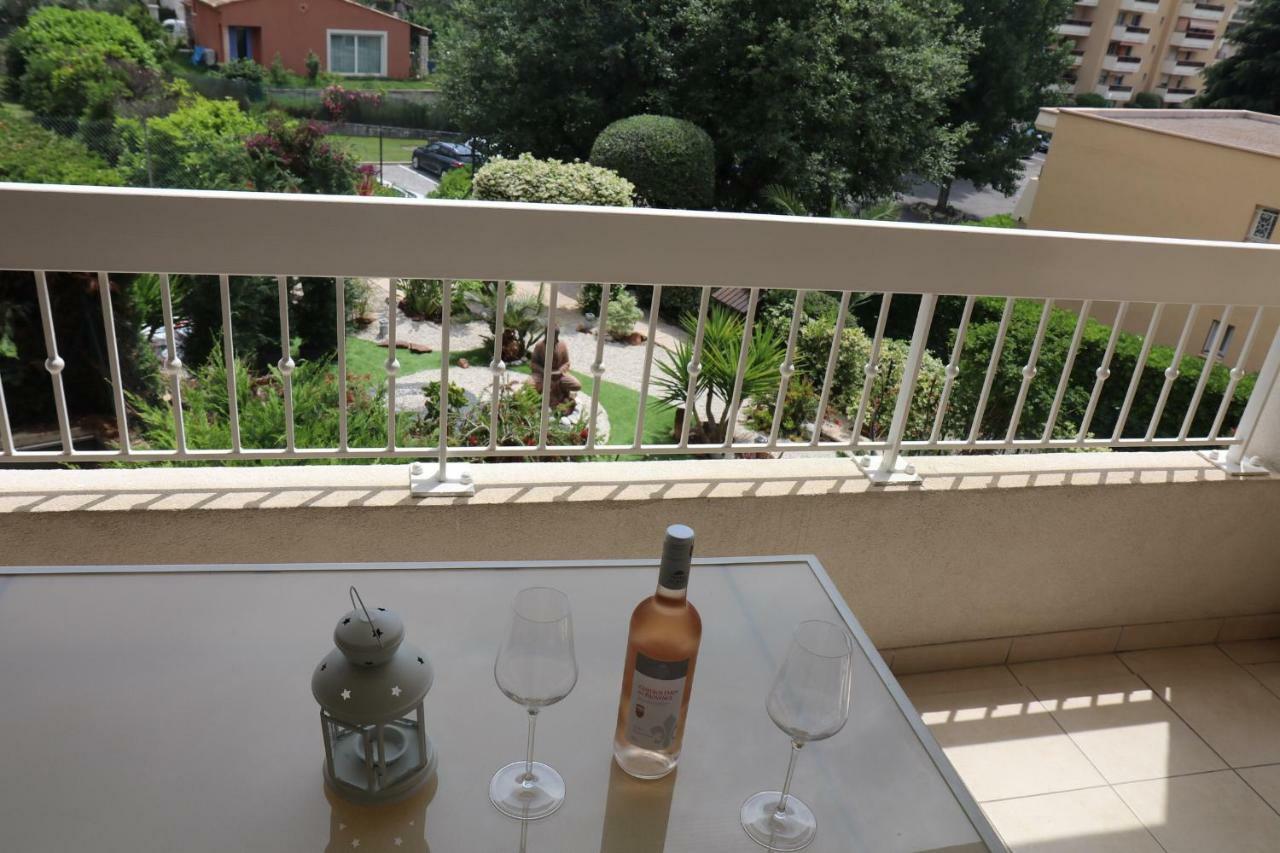 Renoir Appartement Кан сюр Мер Екстериор снимка